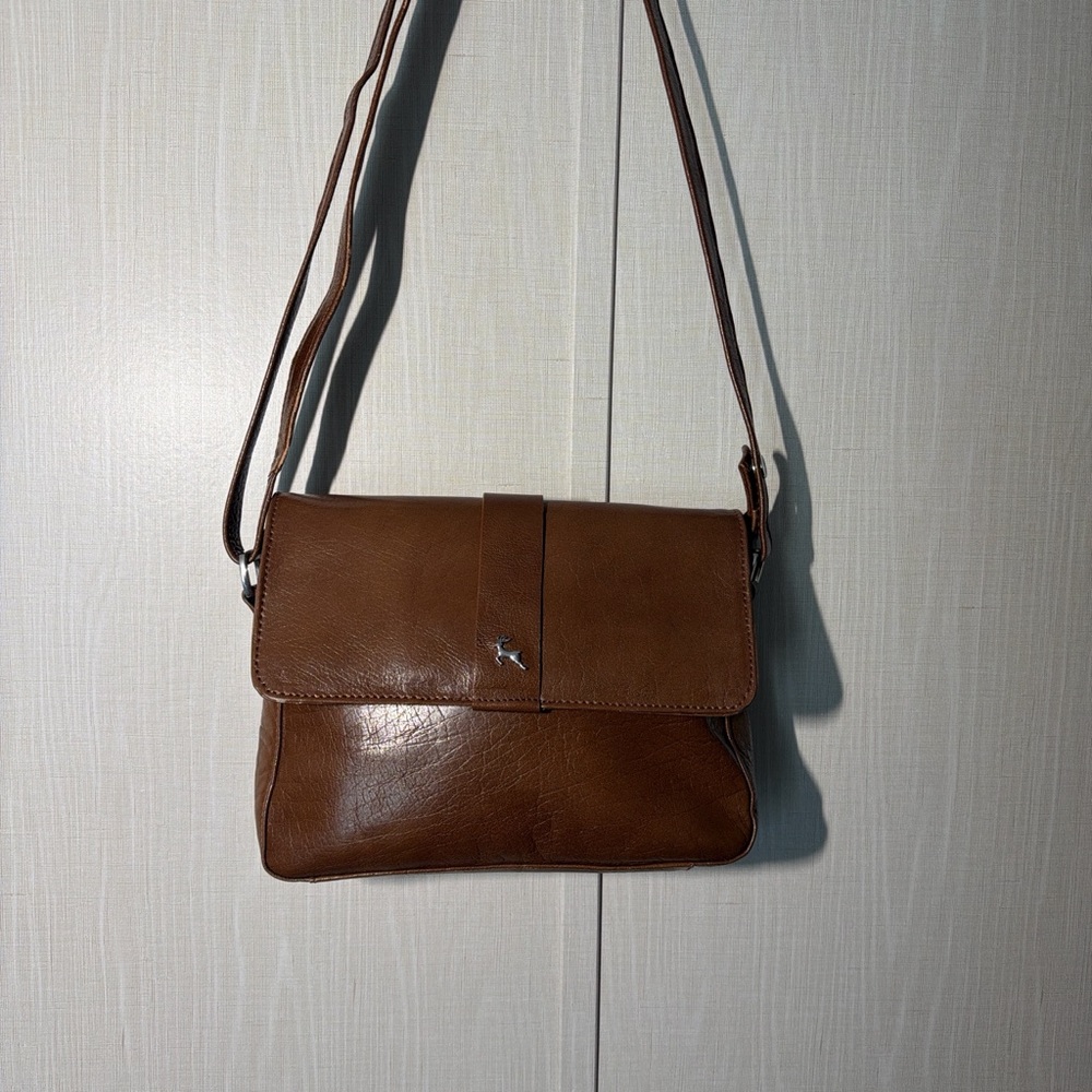 Vintage Ashwood Brown Leather Crossbody Bag